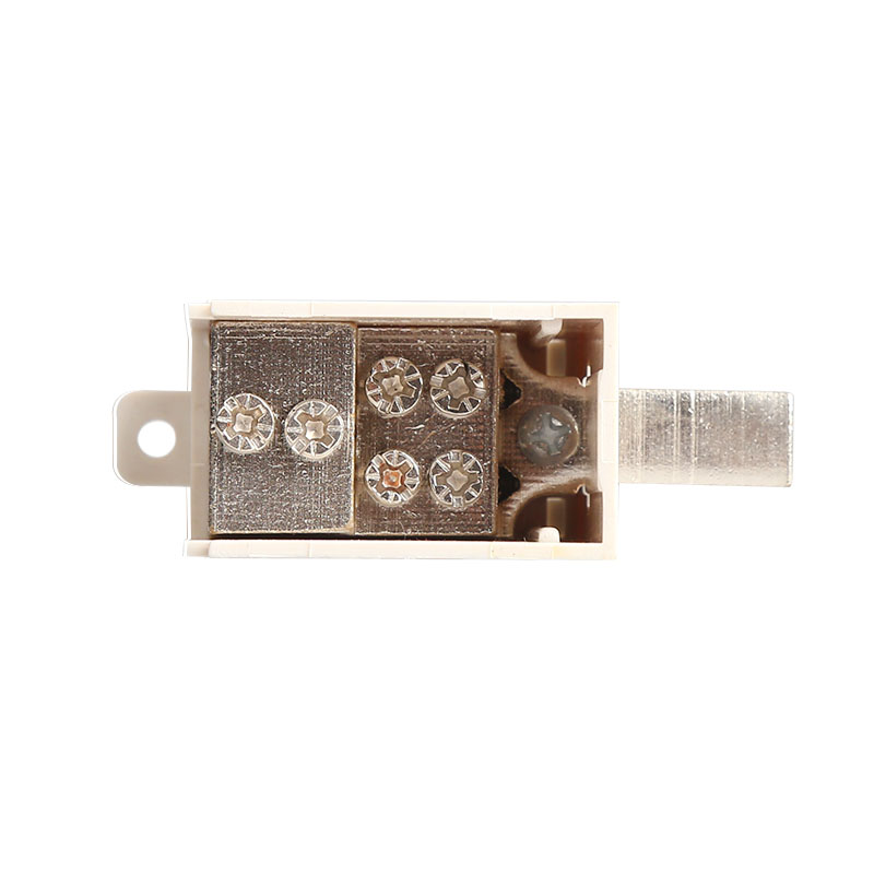 160435 空開158（100型）一進(jìn)三出